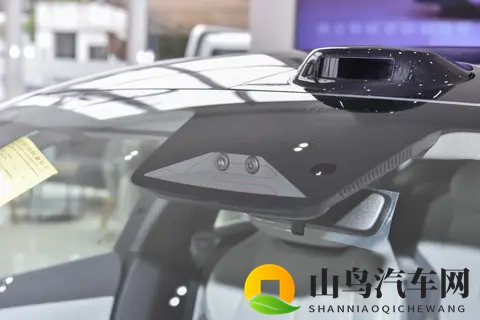 颠覆15万级市场？深蓝L06携磁流变悬架+激光雷达入场！-1