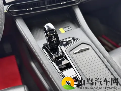 10万出头，体验性能小钢炮乐趣——准新领克03-3