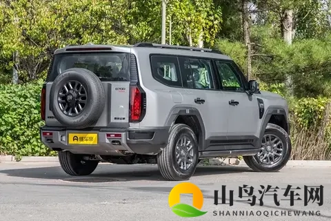 这台30万级SUV到底有多硬核！轴距为2870mm，值得购买吗？-1