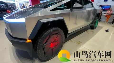 特斯拉Cybertruck负责人Siddhant Awasthi八年后离职-1