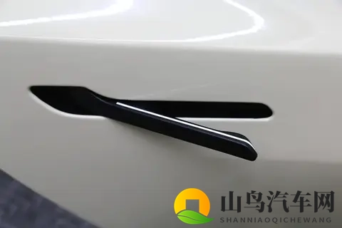 XXXXXL196：智能底盘悄然重塑驾驶未来-1