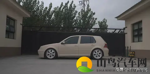 汽车工业的洪流滚滚向前，用日新月异的科技和稍纵即逝的潮流-3