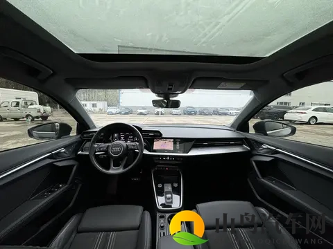 13万多拿下奥迪A3，都市丽人的时尚新宠？-2