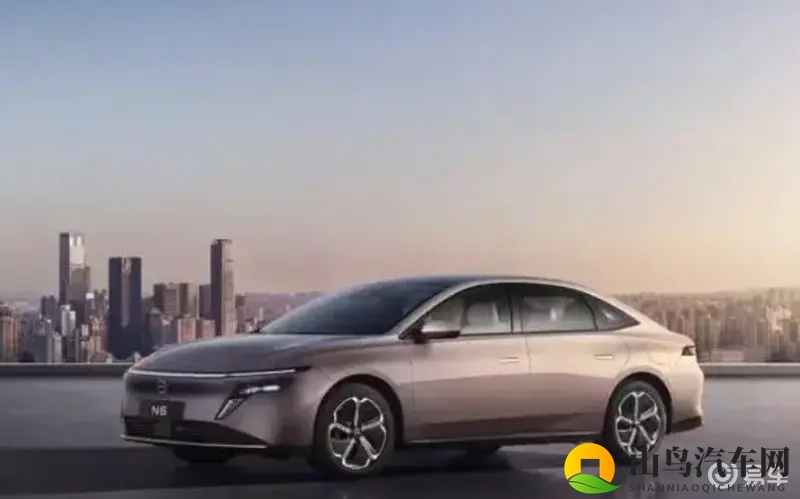 东风日产 N6 与新款天籁下线,四季度上市-1