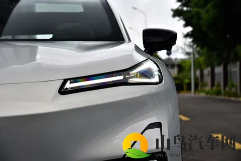 家用选车，我为什么推荐深蓝S05长续航版？-3