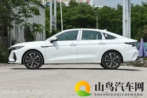 奇瑞还是实在！艾瑞泽8价格降到89万，9月大卖136万辆-2