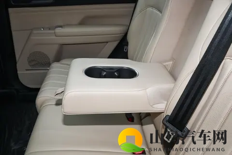 开了2025款捷途山海L7 PLUS，我觉得家用SUV就应该这样-3