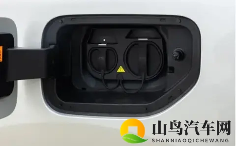 15 万级新能源又出狠角色！东风奕派 eπ007+：激光雷达 + 3 秒加速-1