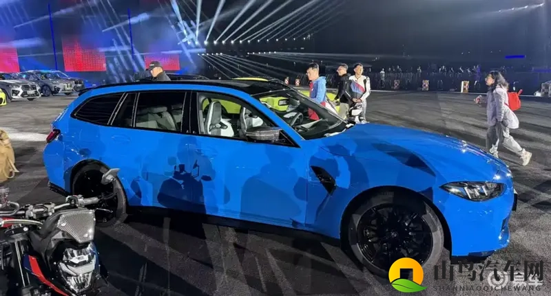 宝马M3旅行版94.39万元，“机皇”动力无法克制-1