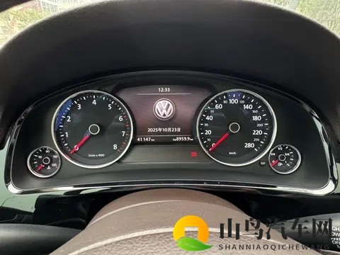 18万多拿下大众途锐，体验德系SUV的沉稳大气-3