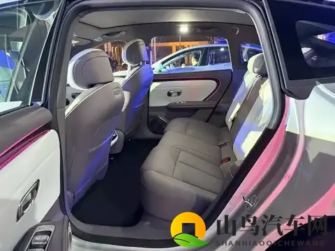 增程240km+纯电630km，长安启源A06：比极狐省2万，比马自达能跑-2