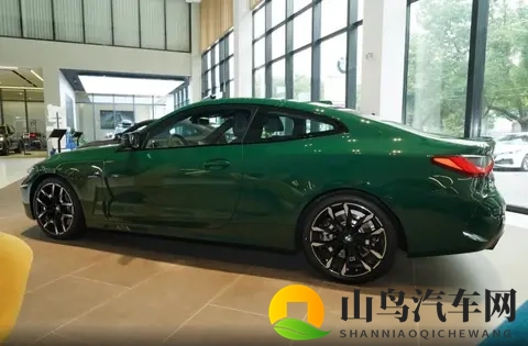 买豪华轿跑看这款！敞篷、两门全都有，宝马4系保姆级导购指南-2