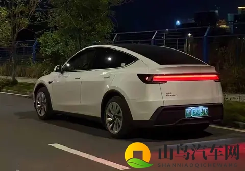 当初笑它太简单，如今叹它太方便：一位特斯拉车主的真实心声-1