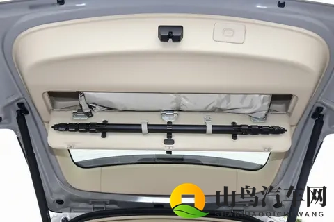 大空间、长续航、高品控，第三代蓝电E5 PLUS究竟表现如何?-1