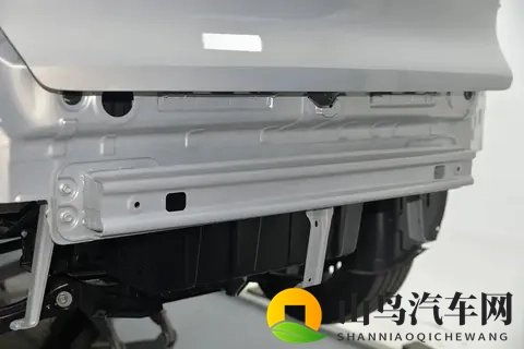 深蓝S05拆车：超大前备箱、超高集成度，10万多的车就有了！-2