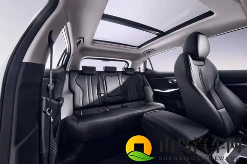 7万级SUV新上市，颜值空间都在线，传祺GS3影速领跑宜昌马拉松-2