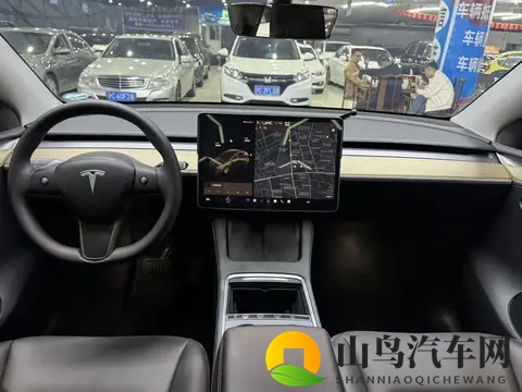16万多拿下特斯拉Model Y，告别里程焦虑，这价格香不香？-3
