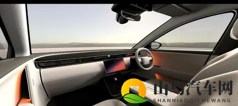 288万的“印度神车”杀入中国,五菱还坐得住吗?-1