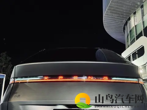 小鹏X9增程版开启预售，35万起售本月上市-2