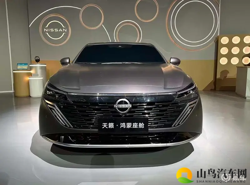首搭华为鸿蒙座舱,日产新款天籁-1