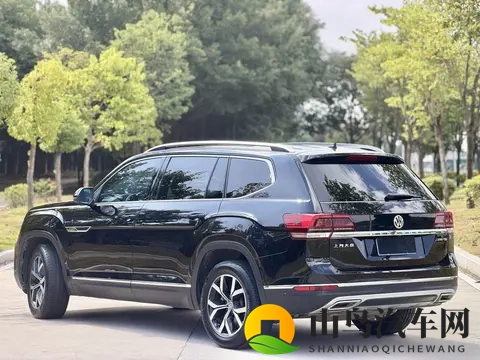 三菜一汤八爪鱼五个开关是啥意思：汽车内饰设计揭秘：创意布局提升驾驶体验-2