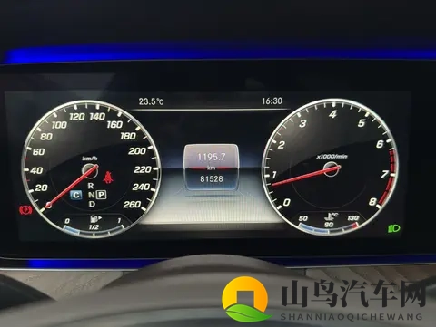 23万多拿下行政座驾,18款奔驰E300L,商务家用皆宜-1