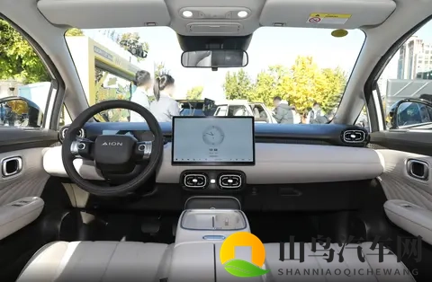 爽┈好舒服┈快┈深视频APP:汽车视频新体验:深度解析,驾驶乐趣升级-2