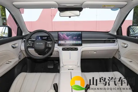 广汽放大招了！AION i60增程版，预售价1268万起，适合家用-3