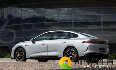 1099万起步!长安启源A06上市,纯电版比增程版便宜!-3