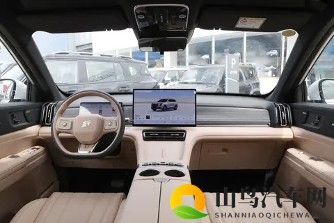 适合家用的7座SUV,空间大,配置高,关键价格还不贵!-1