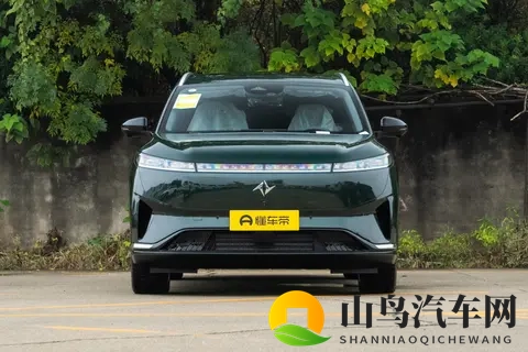 15万级5座车，大空间、高舒适，东风奕派eπ008适合家庭-1