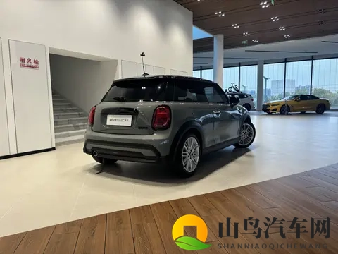 148万，21年一手MINI，都市丽人的时尚座驾？-1