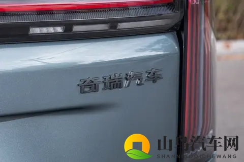 捷途 X70L 太卷了！CDC 魔毯底盘 + 32 种座椅，晕车党狂喜-3