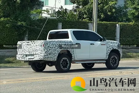 新一代丰田Hilux Travo预告11月10日泰国首发！-2