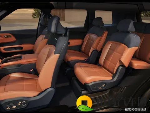 起亚全新中大型SUV官图，外观很方正硬朗，两种前脸，2+2+3座椅-3