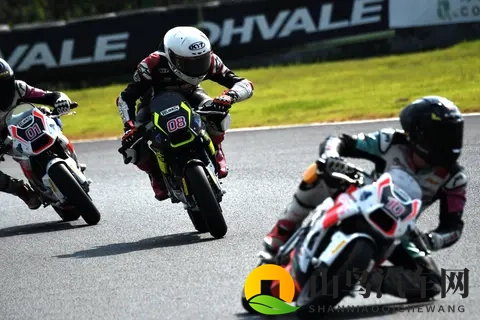 龙争虎斗:FIM MiniGP 中国站 2025 第五回合 190 组回顾-1