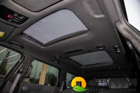 现代帕里斯帝,25T+四驱,六座布局,油耗784L-1