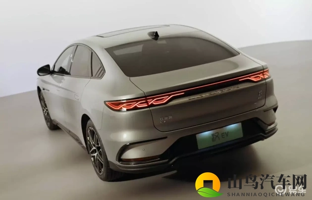 《苏畅我回来了》六部曲：苏畅六部曲：揭秘汽车文化盛宴背后的传奇-2