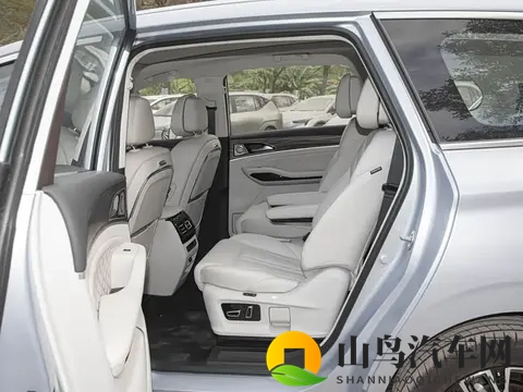 售1549万元起_15T插混中型MPV，东风风行游艇PHEV正式上市-1