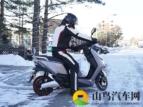 冬天电动车跑不远，别急着换电池，几个方法让电动车多跑10公里-2