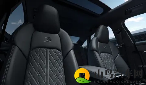 8588万,新奥迪S6上市!性能炸裂零百加速47s,与纯电仍能一战-1