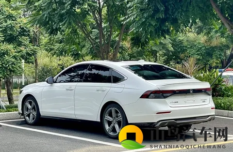 15万拿下准新一手雅阁，享受越级驾乘体验！-3