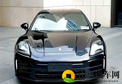 29T行政加长Panamera，准新一手车，104万多体验陆地飞行！-3