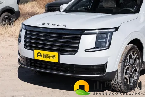 试驾捷途X70L：10万级SUV性价比之选，适合五口之家-3