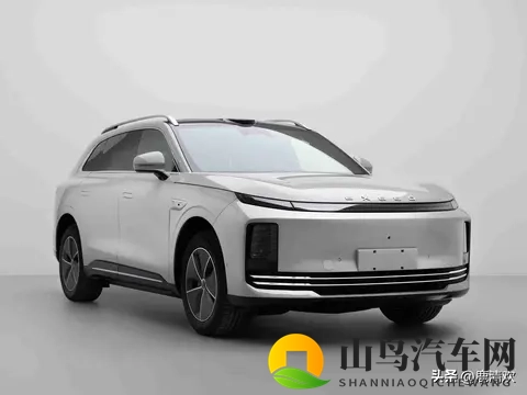 纯电_增程可选，分体式头灯，零跑C16同级，星途ET7实车曝光-1