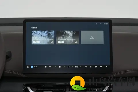 738万起，家用MPV可以闭眼选了？7座MPV五菱星光730来了-3