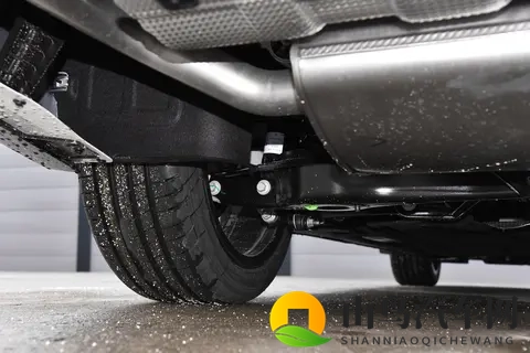 颜值在线，智能与驾控并存，试驾吉利中国星瑞全新东方曜系列-2