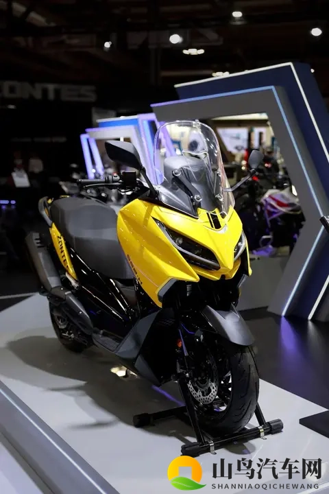 17c吃瓜：新能源汽车亮相引热议，品牌未来出行新理念引关注-2