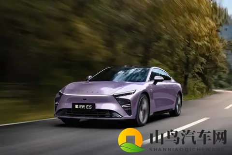 智能底盘+猎鹰辅助 15万级家用车 星纪元ES戳中出行痛点-1