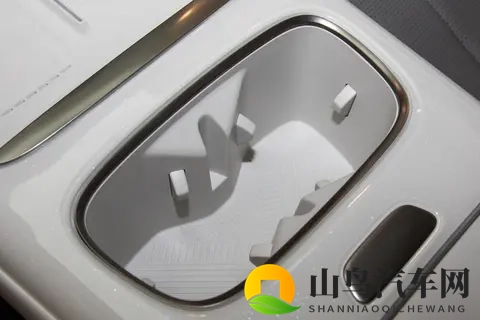 连续试驾一周,深蓝L06让我见识了什么叫做无短板家用车-3